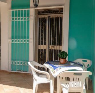 Granelli Maison | Amaris Mango Seafront Villa