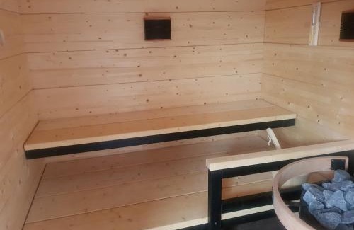 Tremp Maison | Amaroq Explorers BaseCamp