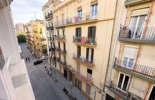 Sants Appartement | Superbe appartement de 4 chambres à coucher à quelques minutes du centre