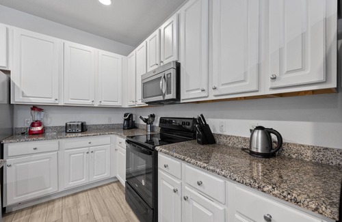 Davenport Maison | Amazing 10BR /8BA hot tub / pool table / 5257 Solterra resort