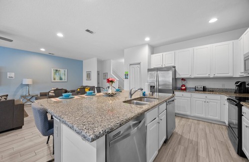 Davenport Maison | Amazing 10BR /8BA hot tub / pool table / 5257 Solterra resort