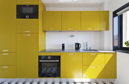 Foz do Douro Appartement | Amazing 2 Bedroom Apartment w/ Ocean Views, 2 min Walk From the Beach in FOZ