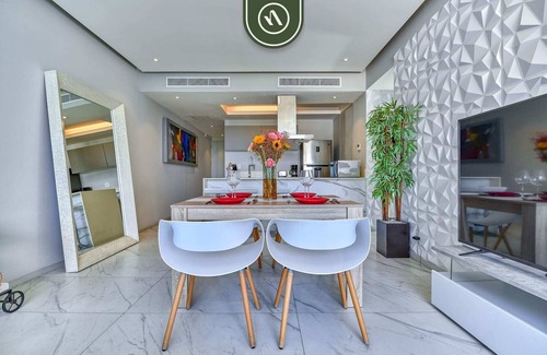 Isla Iguana Appartement | Amazing 2 BR Condo - Marina - Rooftop Pool - Gym