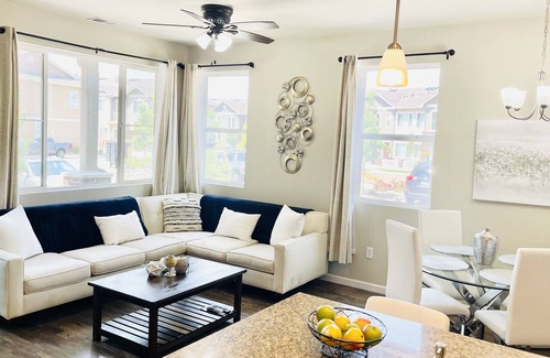 Arvada Maison | Amazing 3/2 Home!!!