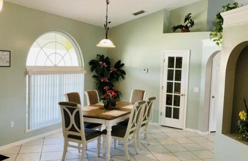 Sunridge Woods Maison | Amazing 32 Vacation Home With Private Pool!