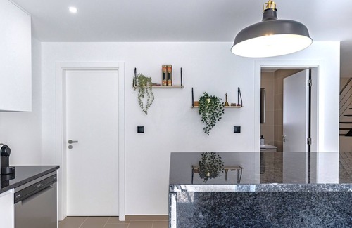 Lumiar Appartement | Amazing 3BDR Duplex in Lisbon by LovelyStay