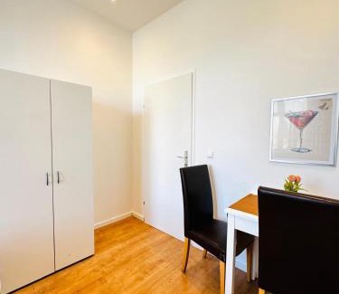 Liesing Appartement | Amazing 3BR Apt, Very Central in Vienna
