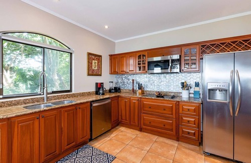 Playa Hermosa Copropriété | Amazing 3BR Condo | Ocean Views & Private Pool