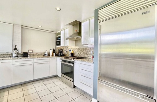 Flag Hill Villa | Amazing 3BR private villa with all the amenities!