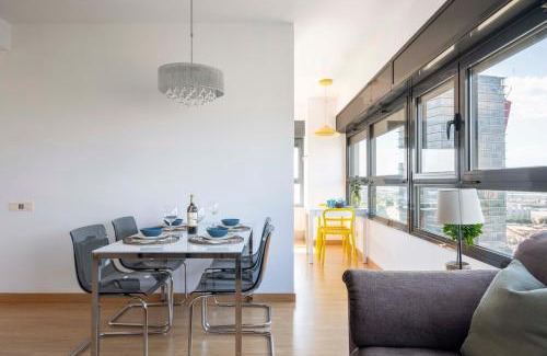 El Port Appartement | Amazing Apart Fira Barcelona and 15' from Bcn center with pool