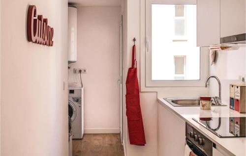 Tossa de Mar Appartement | Amazing Apartment In Tossa De Mar With Kitchen