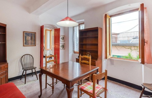 Fezzano Appartement | Amazing Apartment in Fezzano With Wifi and 2 Bedrooms