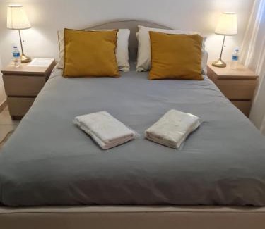 Ra'ananna Appartement | Amazing Apartment in Raanana up to 5 Guests - & Swimming pool - Jacuzzi & Gym