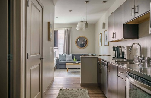 Uptown District Appartement | Amazing Apartment in the Heart of Downtown