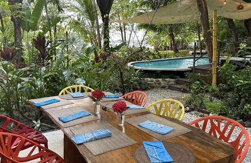 Mal Pais Maison | AMAZING BEACHFRONT HOUSE WITH INCREDIBLE OCEAN VIEW AND POOL
