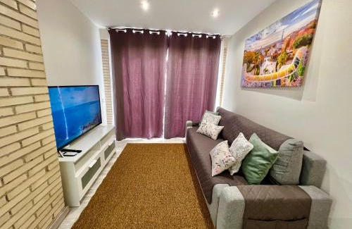 Badalona Appartement | Amazing Badalona Apartment With Terrace