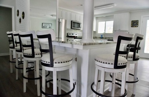 Long Bay Estates Cottage | Amazing Beach House Duplex w/ Private Pool & Nearby Beach