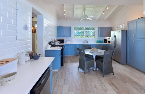 Atlantic Shores Villa | Amazing Beachfront Villa With Pool - Emily House (5 bed)