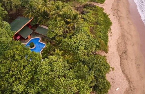 Palm Beach Estates Maison | Amazing Beachfront Chalet with big private pool