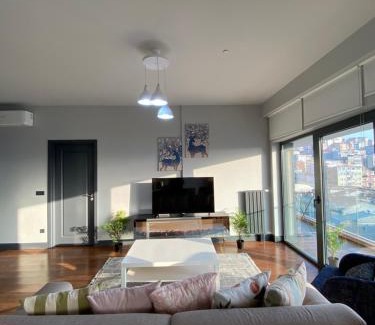 Beyoglu Appartement | Amazing Big Flat in Taksim