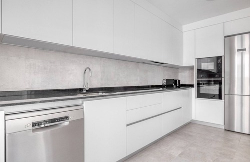 Chamberi Appartement | Amazing Chamberí 3BR+Gym & Pool, in the Business District, by Blueground