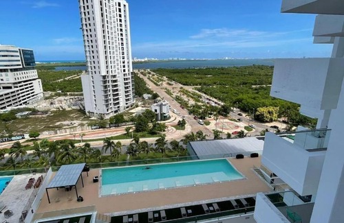 Downtown Cancun Maison | amazing condo cancun view