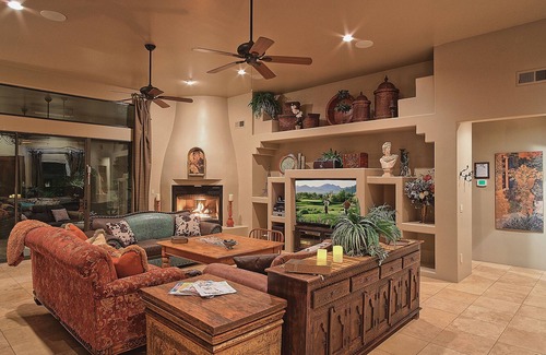 Cave Creek Maison | DOMAINE PRIVÉ POUCE JUSQU'À 25 GRANDES PISCINES CHAUFFÉES-2 SPAS À L'INTÉRIEUR ET À L'EXTÉRIEUR