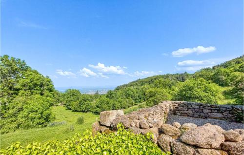 Essertines-en-Chatelneuf Maison | Amazing Home In Essertines-En-Châtelne