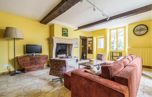 Dommartin-le-Saint-Pere Maison | Amazing Home In Dommartin-Le-Saint-Pèr