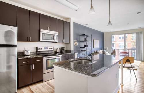 Near Northeast Appartement | Amazing H Street 1BR w/ Rooftop Pool & Gym, walk to Metro, by Blueground
