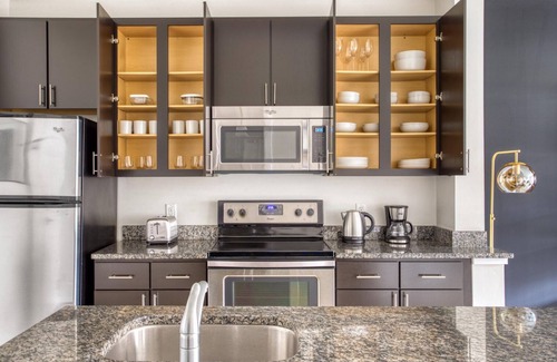 Near Northeast Appartement | Amazing H Street 1BR w/ Rooftop Pool & Gym, walk to Metro, by Blueground