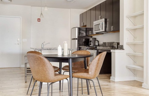 Near Northeast Appartement | Amazing H Street 2BR w/ W/D & Gym, walk to Union Station, by Blueground