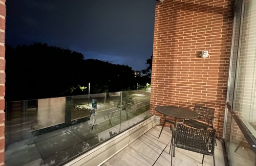 Jamaica Plain Appartement | AMAZING High Ceiling 3 BED / 2 BATH Water view
