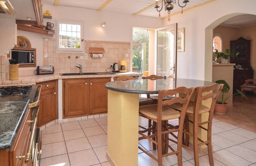 Saint-Privat-des-Vieux Maison | Amazing home in St-Privat-des-Vieux