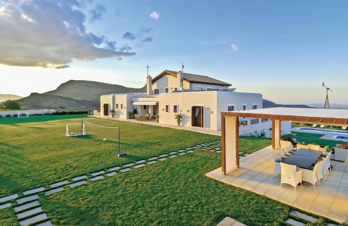 Nikos Kazantzakis Maison | Superbe maison à Houdetsi, Héraklion