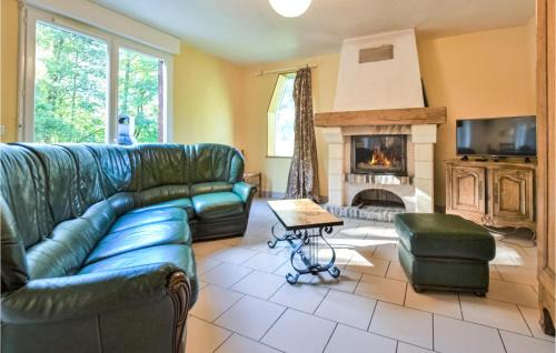 Bonneville-la-Louvet Maison | Amazing Home In Bonneville-La-Louvet