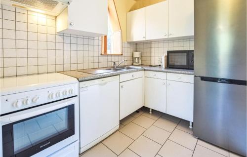 Bonneville-la-Louvet Maison | Amazing Home In Bonneville-La-Louvet