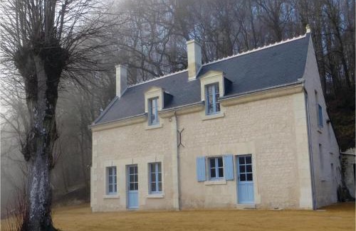 Cravant-les-Coteaux Maison | Amazing Home In Cravant Les Côteaux