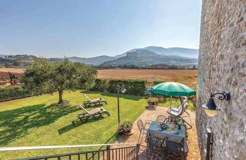 Assisi Maison | Monica