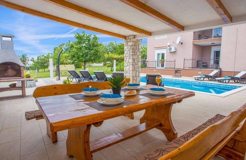Belavici Maison | Villa Lara