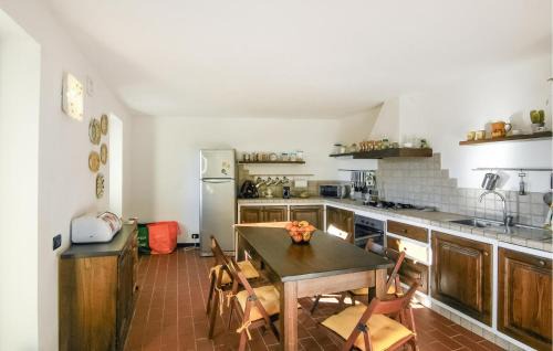 Follo Maison | Amazing Home In Carnea With Wifi