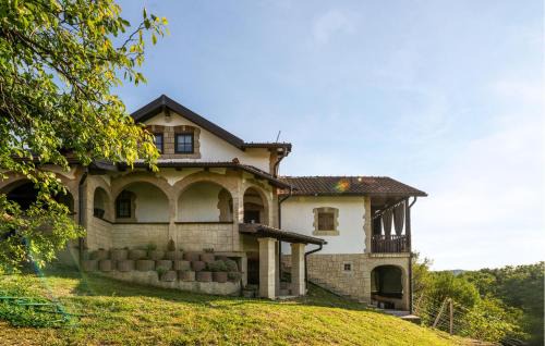 Donja Stubica Maison | Amazing Home In Donja Stubica