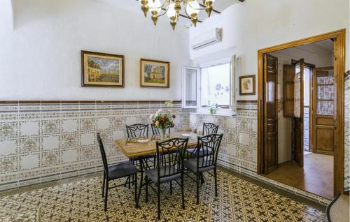 El Pedroso Maison | Amazing Home In El Pedroso With Wifi