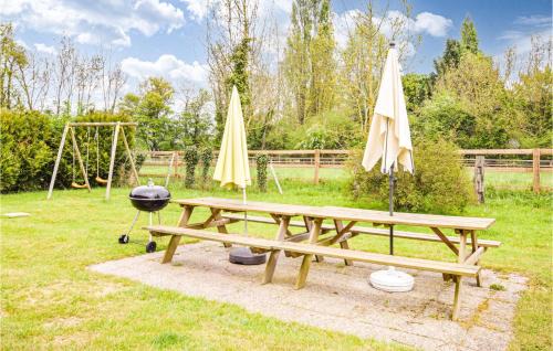 Vieux-Pont-en-Auge Maison | Amazing Home In St Pierre En Auge