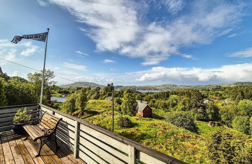 Meland Maison | Amazing home in Frekhaug