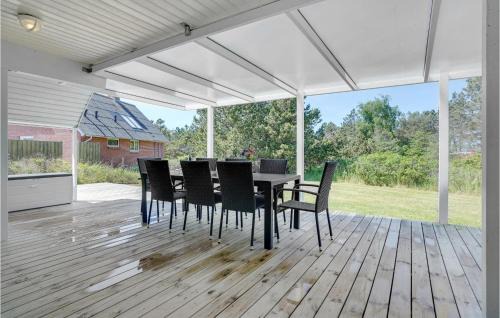 Fjellerup Strand Maison | Amazing Home In Glesborg With Sauna