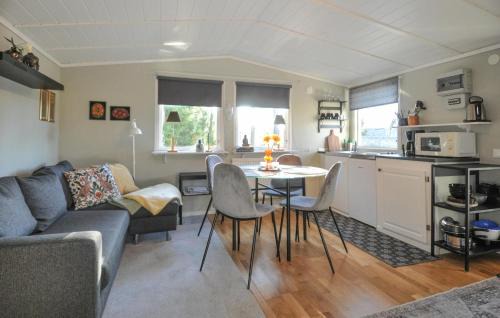 Grums Maison | Amazing Home In Grums With Wifi