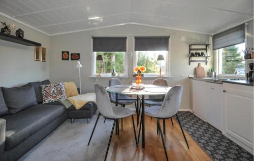 Grums Maison | Amazing Home In Grums With Wifi