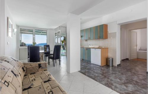 Ika Maison | Amazing Home In Ika With House Sea View