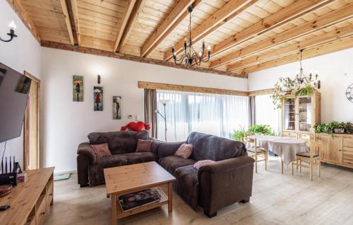 Lisewiec Maison | Amazing Home In Jagatowo With Kitchen